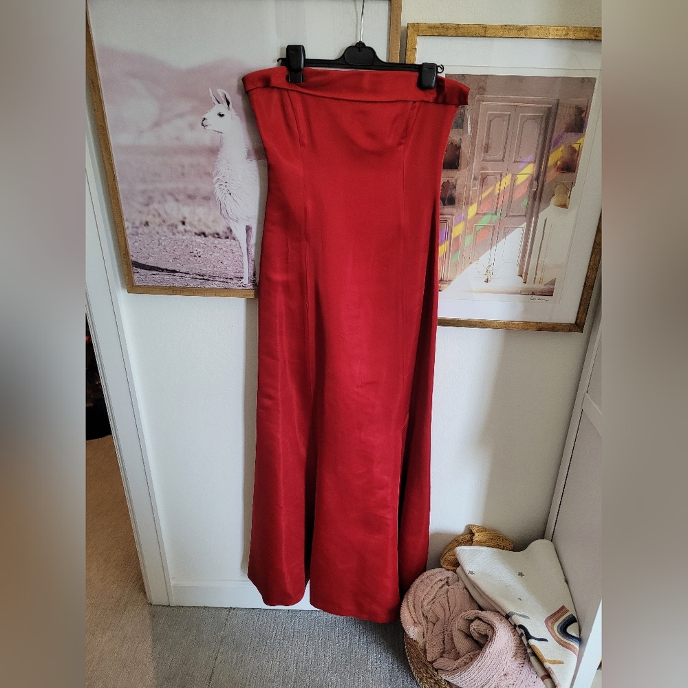 NWOT ZARA SHOULDER FREE PRETTY WOMEN RED DRESS PROM SIZE LARGE LIMITED EDITION